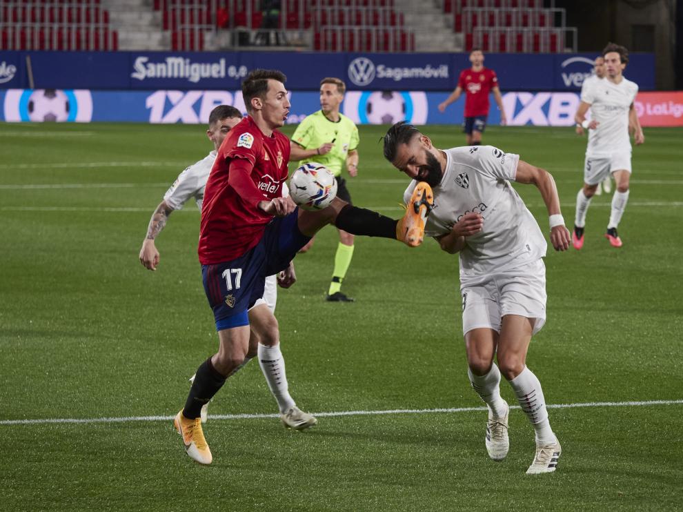 Imagen del partido de ida entre el Osasuna y el Huesca.