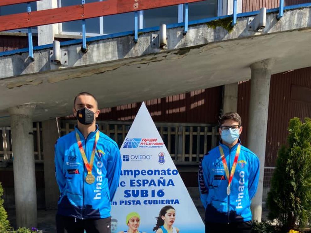 Pablo Castanera, con su oro en hexatlón, y Jairo Román, con la plata en longitud de Oviedo.