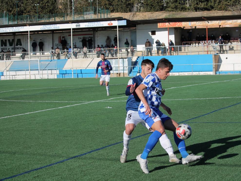 Imagen del partido que disputó esta temporada el Tamarite contra el Huesca B.