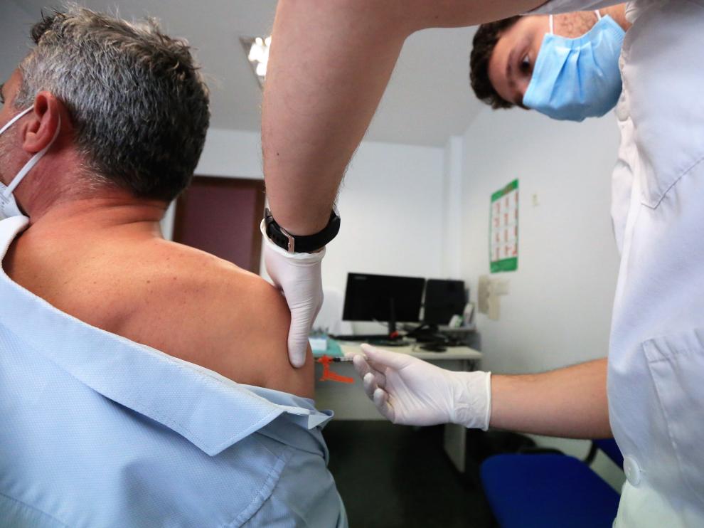 Vacunación en el Centro de Salud Pirineos de Huesca.