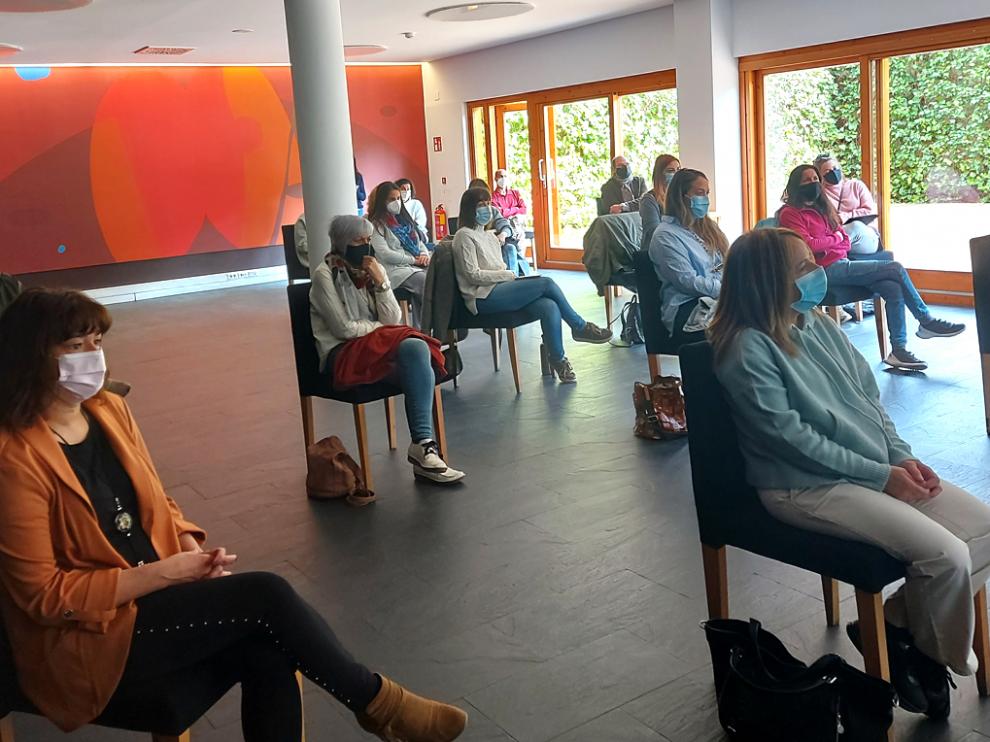 Asistentes a la charla dirigida este viernes a empresarios del valle de Tena y de la Tierra de Biescas.