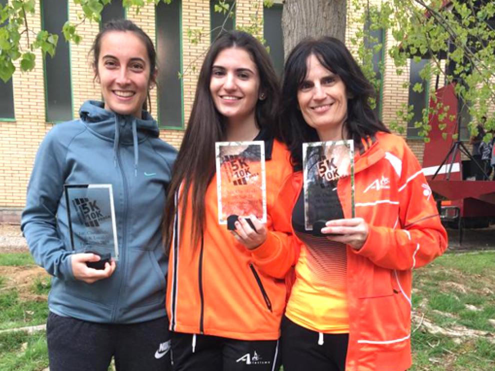 Marta Godia (izquierda) y Eva Pirla (derecha), líderes momentáneas del Memorial Joaquín Calucho.