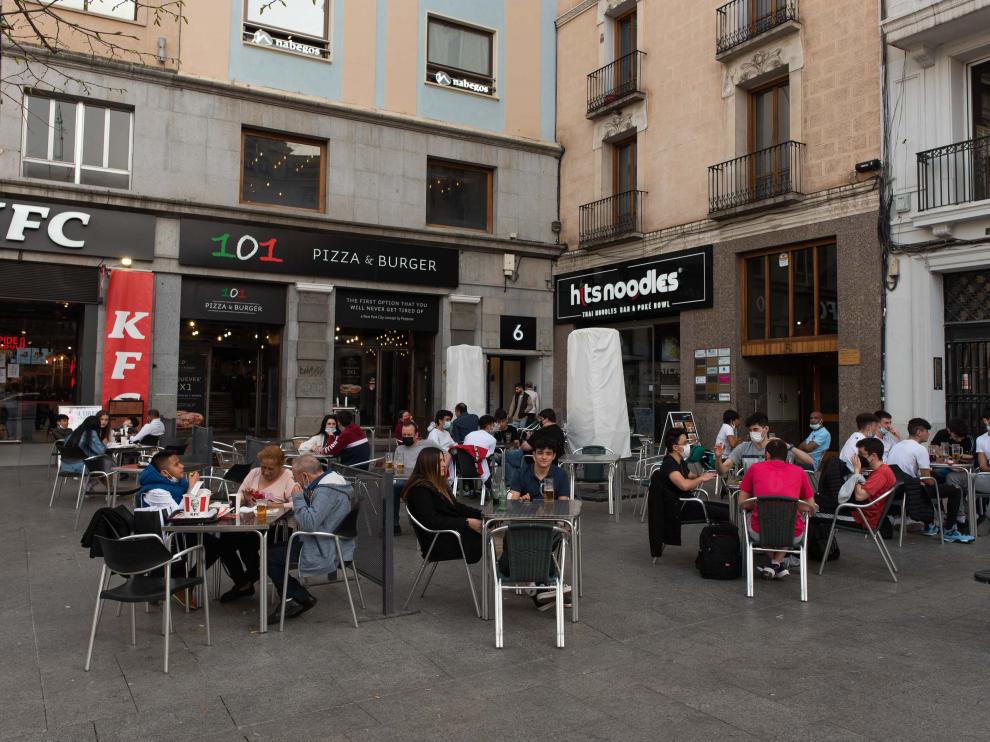 ambiente tiendas y bares
