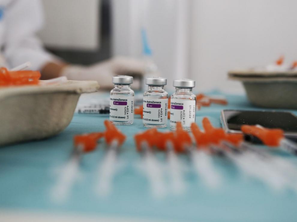 Ya se han distribuido 11.160 dosis de AstraZeneca para iniciar la vacunación en este grupo de edad.