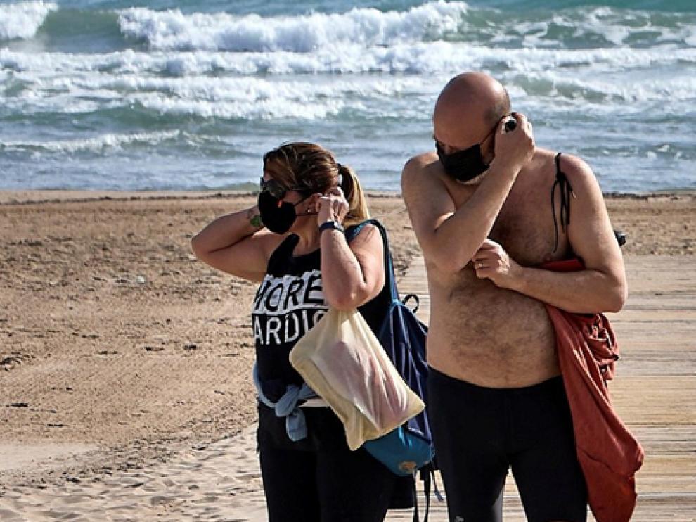 Este miércoles entra en vigor la obligatoriedad de llevar mascarilla en cualquier espacio público.