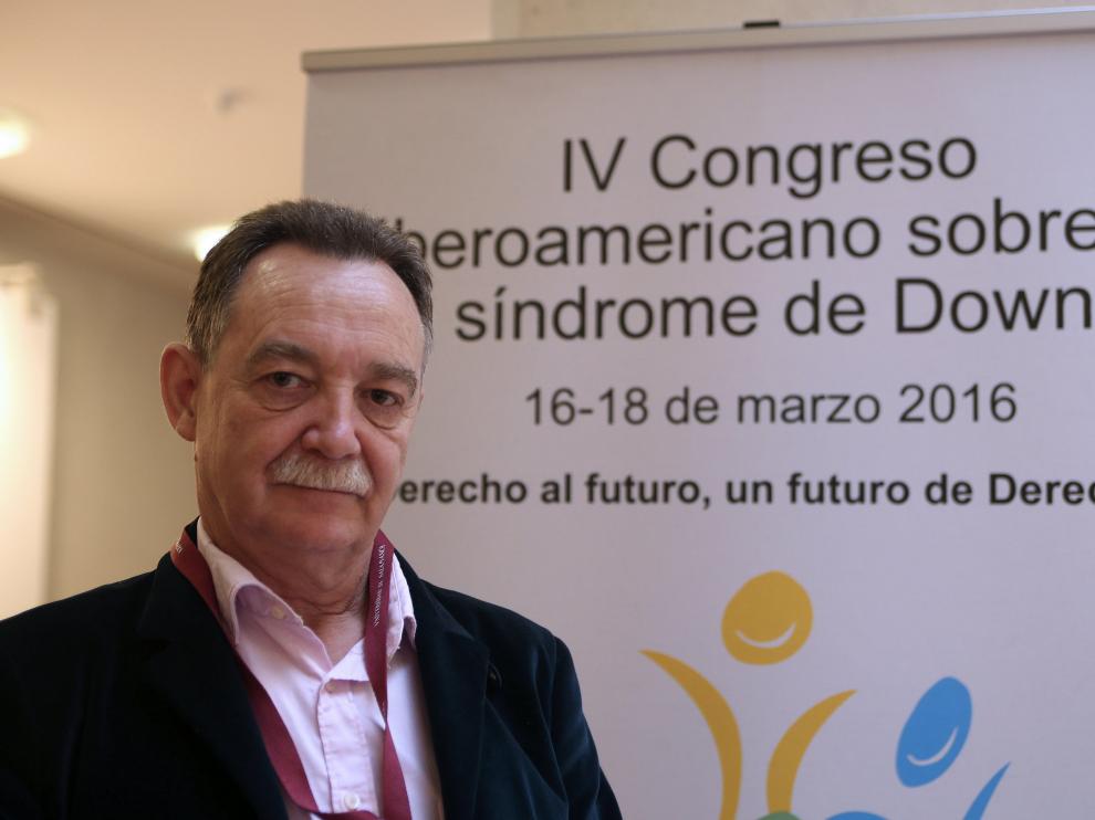El presidente del Colegio de Médicos de Huesca, José María Borrel.