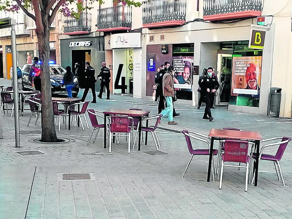 La policía local acudió al haber saltado la alarma en la entidad bancaria