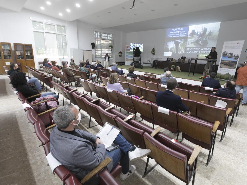 Presentación del proyecto ayer en el Centro de Formación Profesional Integrado Montearagón con Joaquín Olona