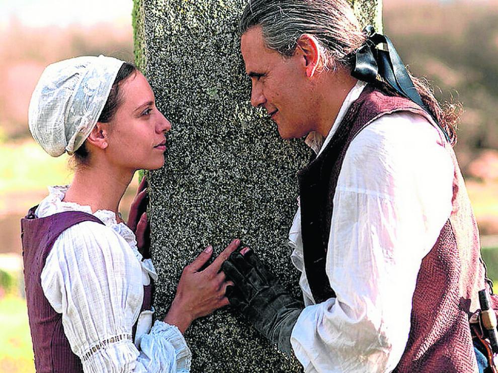 Michelle Jenner y Roberto Enríquez protagonizan la ficción.