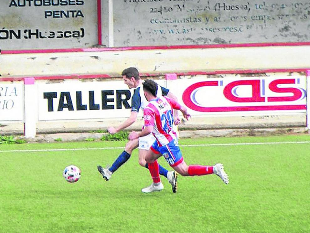 El Monzón fue capaz de sujetar al Villanueva y ganar.