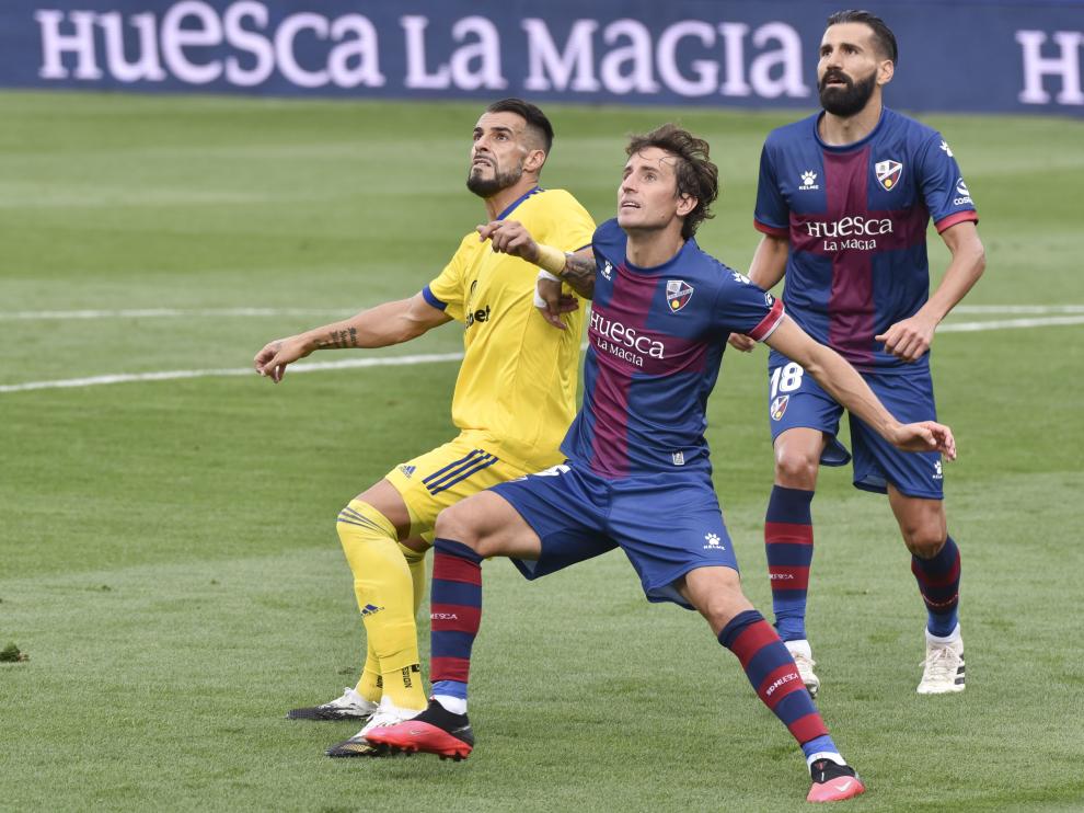 Imagen del partido de ida entre Huesca y Cádiz.