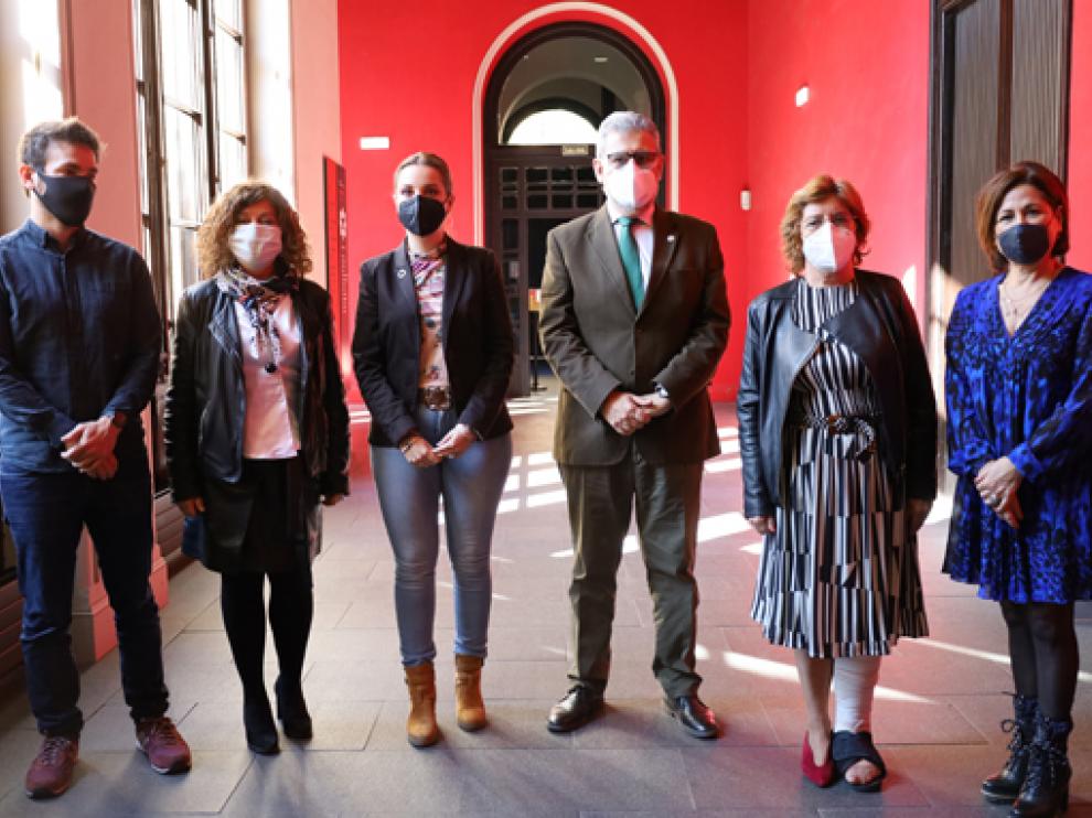 Ramón Guirado, Ángela Alcalá, Maru Díaz, José Antonio Mayoral, María Victoria Broto,Teresa Sevillano