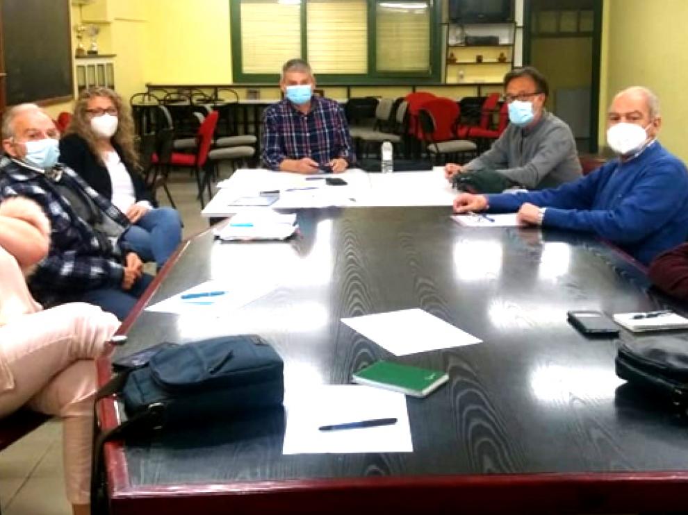 Junta directiva de la federación de Barrios Osca XXI.