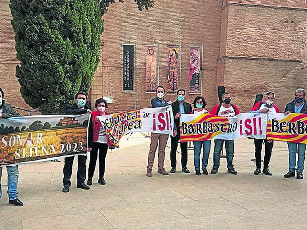 Reciente acción de la plataforma en Barbastro durante la última devolución de los bienes retornados de Lérida.