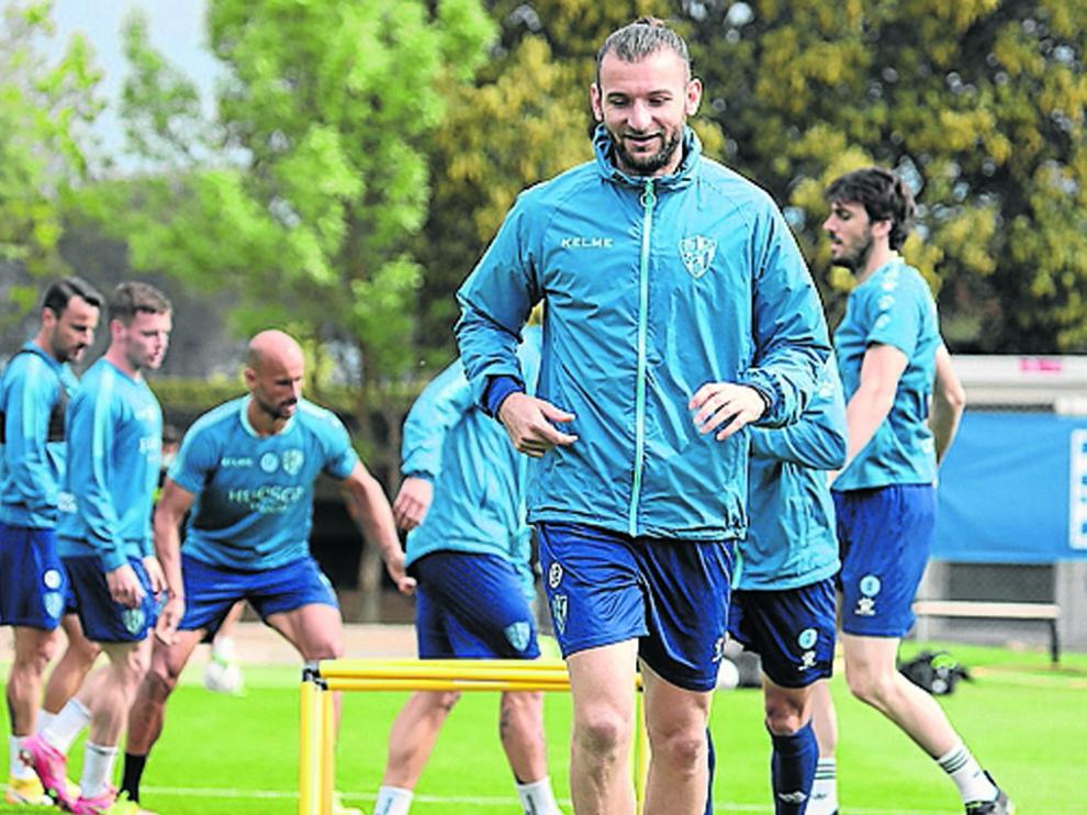 Gastón Silva, que recibió el alta médica ayer, ya entrena sin ningún problema con el resto de sus compañeros.