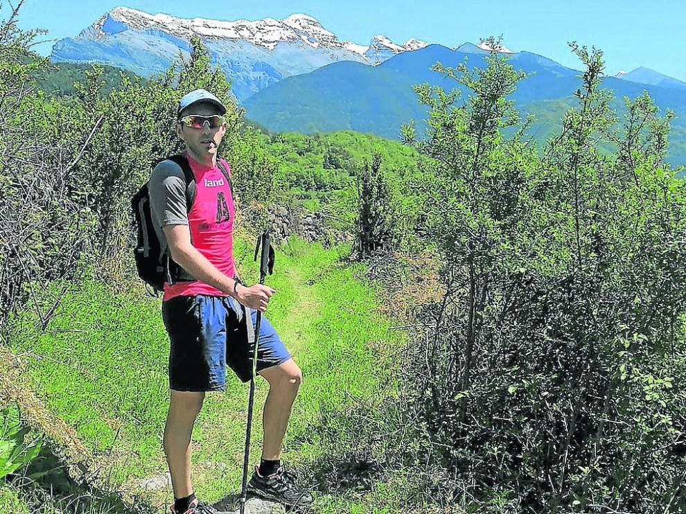 Sergio Cazcarro, en la selva de Yosa, en Sobremonte, dentro del municipio de Biescas.
