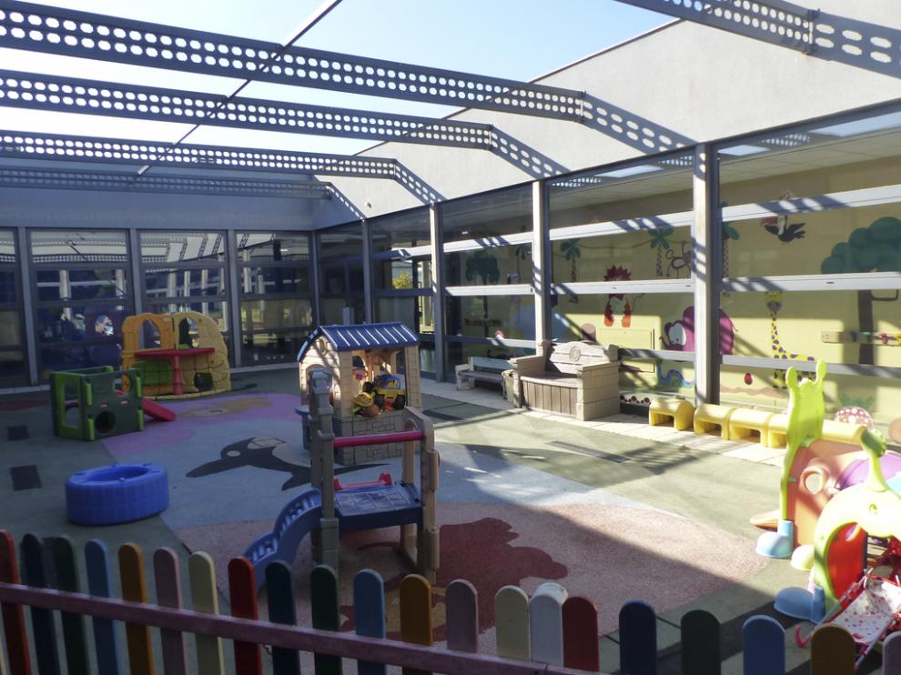 Escuela de educación infantil Clara Campoamor de Monzón.