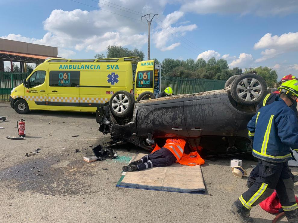 El vehículo ha volcado al sufrir un accidente entre Vencillón y Zaidín.