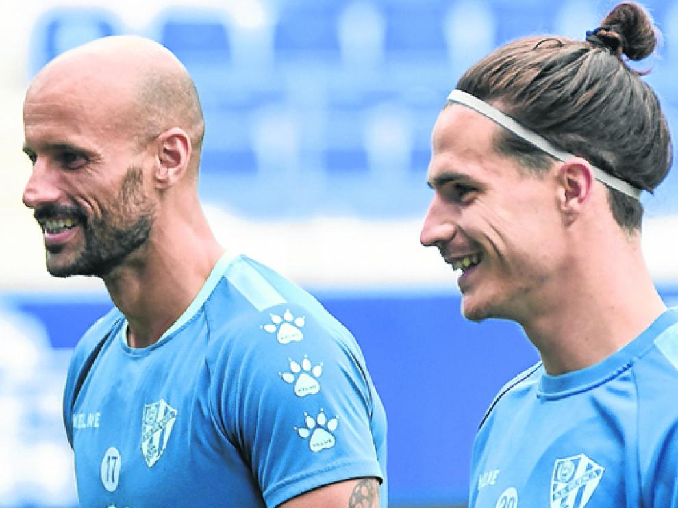 Seoane y Mikel Rico, ayer, durante el entrenamiento del equipo azulgrana en El Alcoraz.