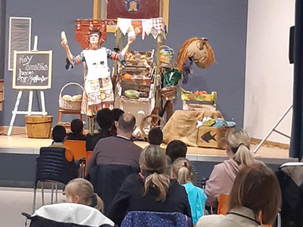 La biblioteca municipal de La Almolda celebró el Día del Libro con diversas actividades
