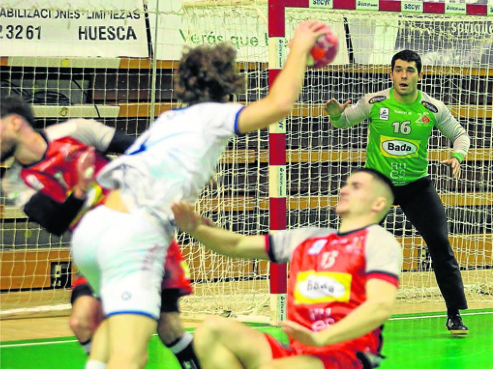 Jorge Broto defendió la portería en los últimos minutos.