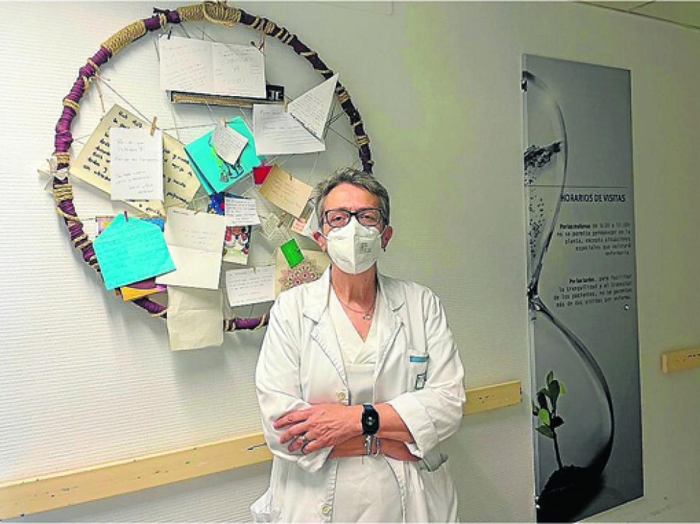 La enfermera Ángela Martínez trabaja en el Hospital de Barbastro.