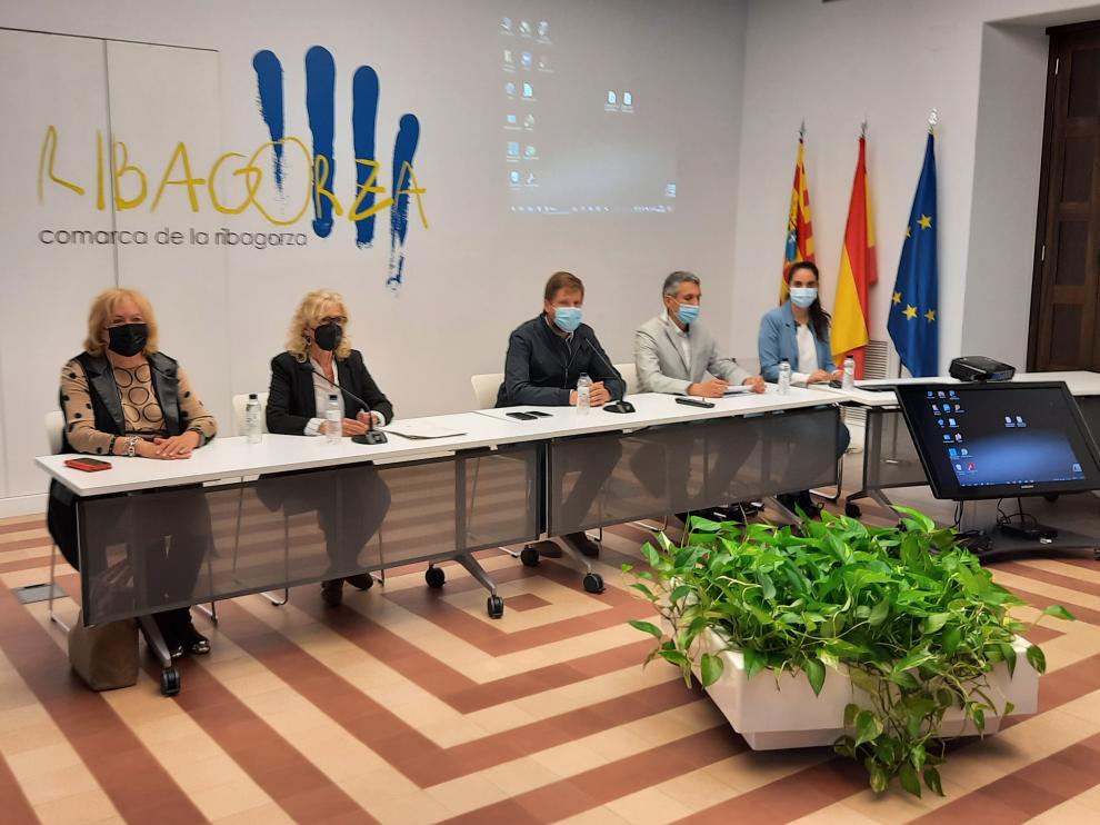 Reunión en la sede de la Comarca de la Ribagorza en Graus.