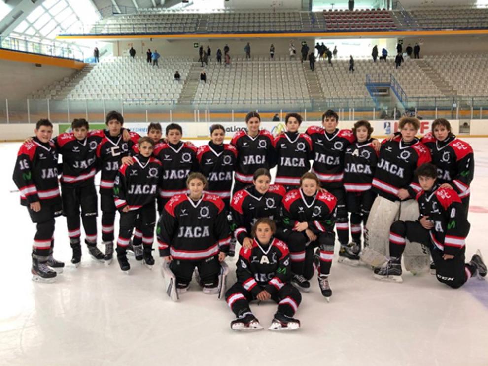 Equipo del Club de Hielo Jaca Sub15