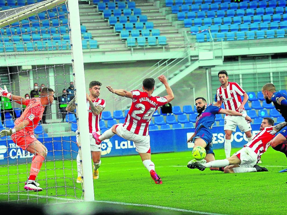 Partido del Huesca contra el Athletic de Bilbao
