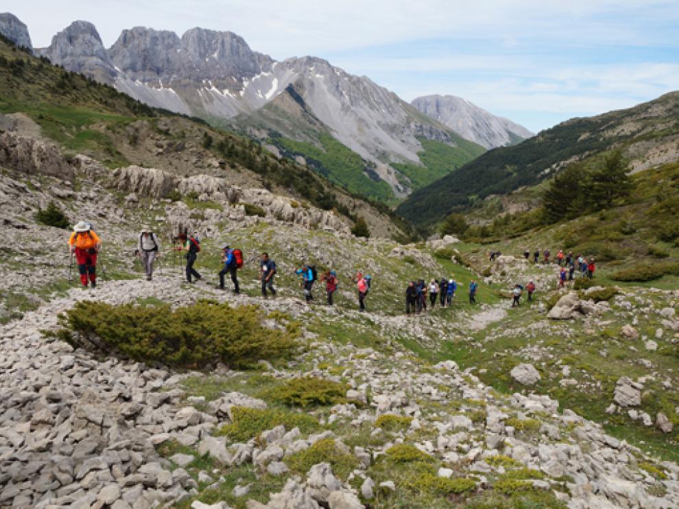 Un momento de la ruta por la parte occidental del Pirineo oscense.