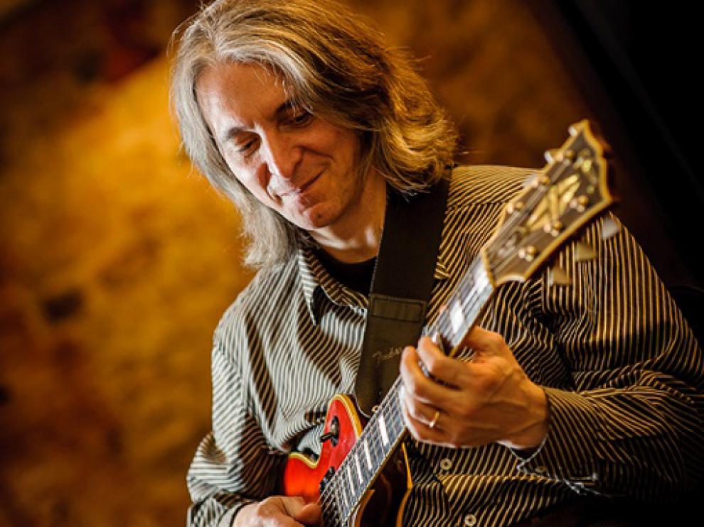 El guitarrista Riqui Sabatés, miembro del mítico movimiento Música Laietana, falleció el domingo.