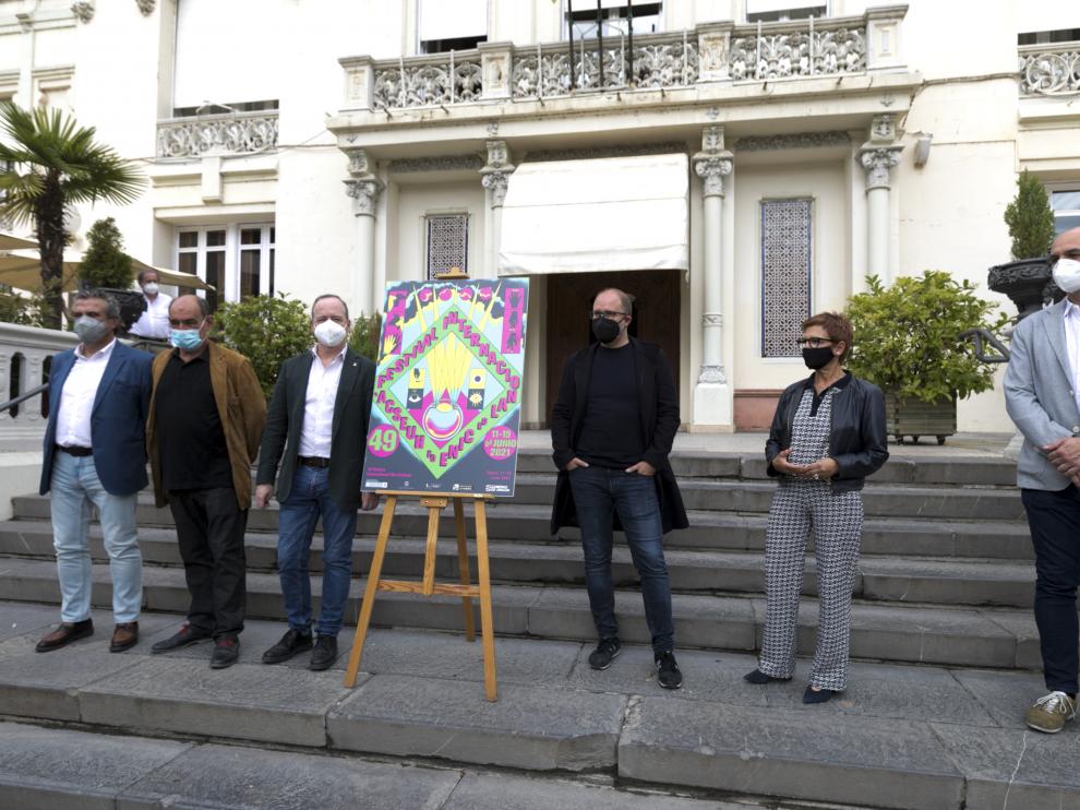 De izquierda a derecha Manuel Pérez, Manuel Avellanas, Ramón Lasaosa, Rubén Moreno, Maribel de Pablo y Víctor Lucea