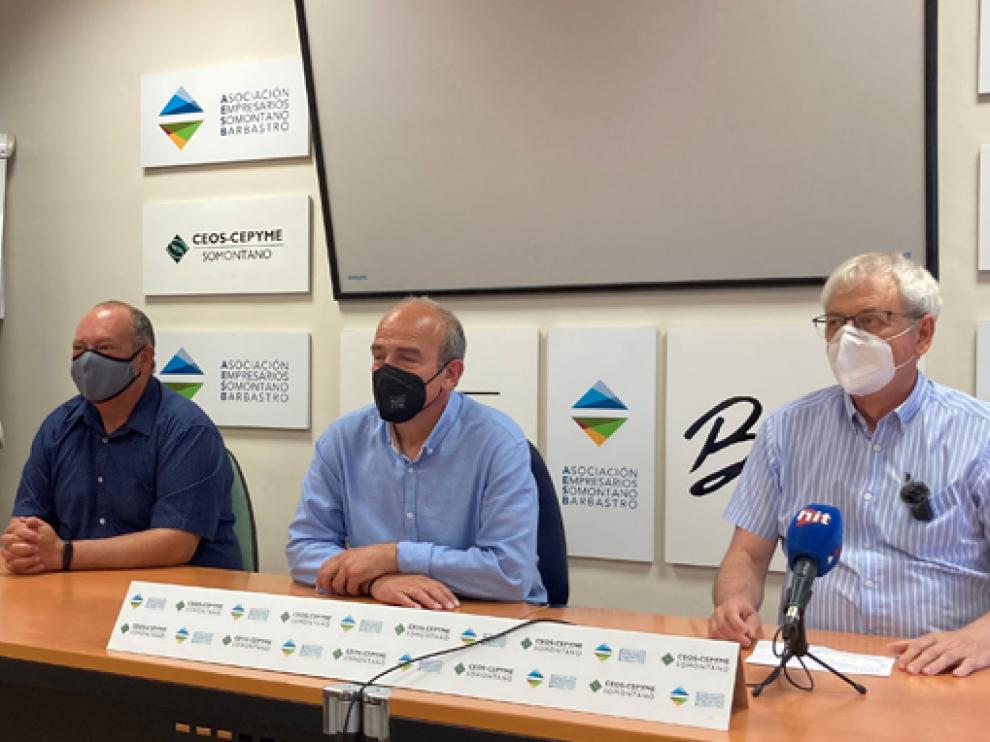 Presentación de las acciones en apoyo a la hostelería, servicios y comercio.