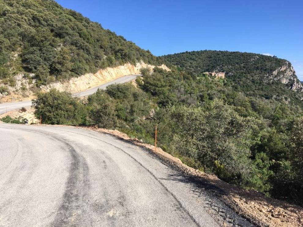 Carretera de acceso a las pasarelas de Montfalcó
