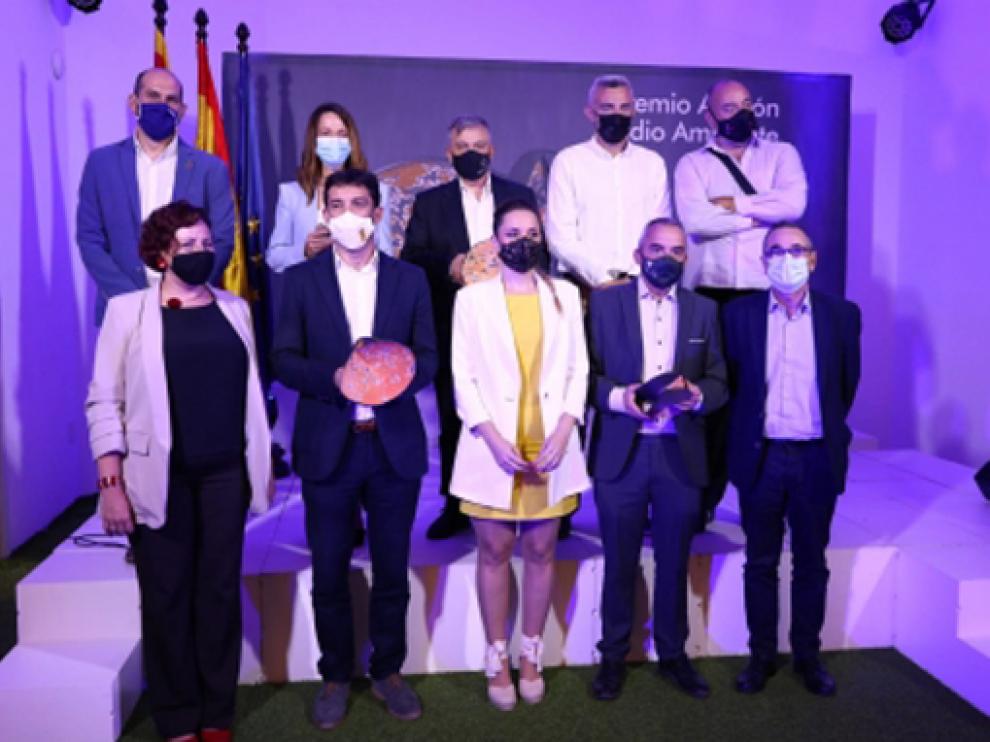 Foto de familia de los premiados