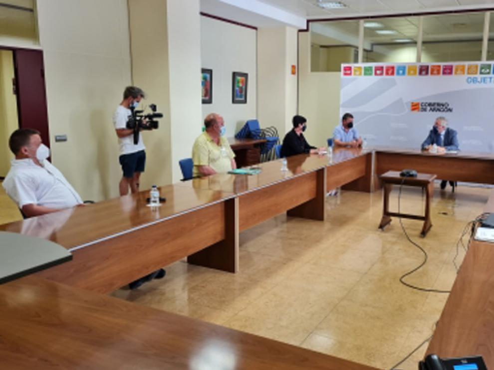 Imagen de la reunión de Olona con los alcaldes afectados