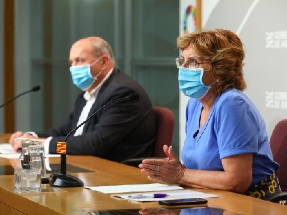 Mariví Broto y SGT José Antonio Jiménez explican las prestaciones sociales en Aragón