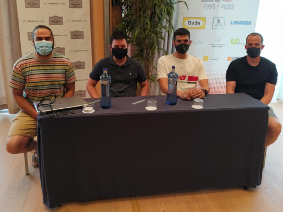 Néstor Oliva, Oriol Ferré, Ismael Pérez y Lucas Calvo, ayer en el Hotel Abba Huesca.