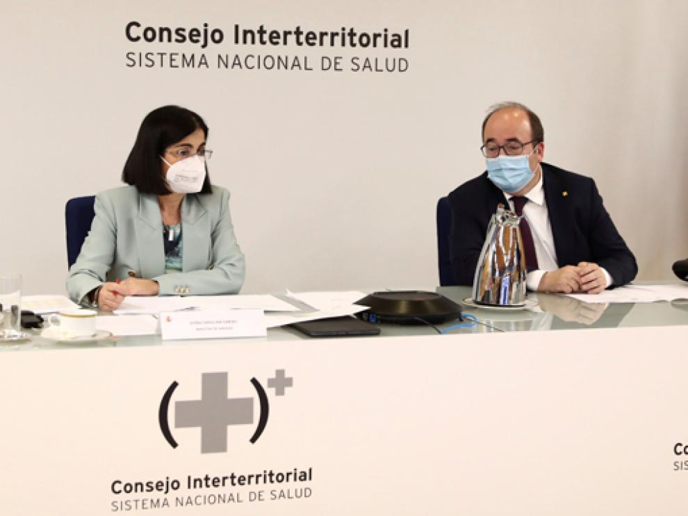 Los ministros Carolina Darias y Miquel Iceta, ayer durante el Consejo Interterritorial.