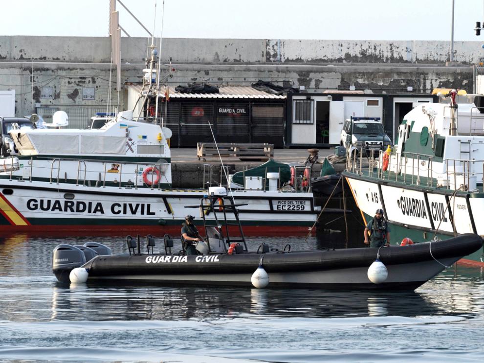 Imagen de varias patrulleras de la Guardia Civil atracadas en el muelle de Santa Cruz de Tenerife