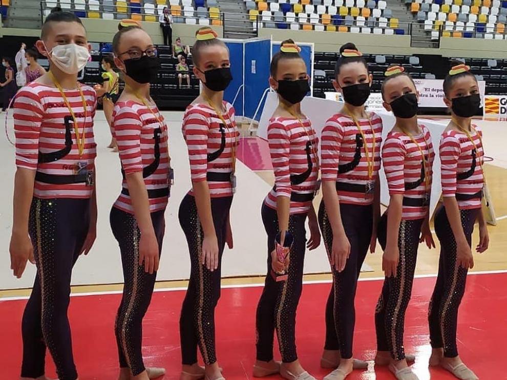 Equipo infantil base del Club 90 de Huesca, campeón en los JJ.EE