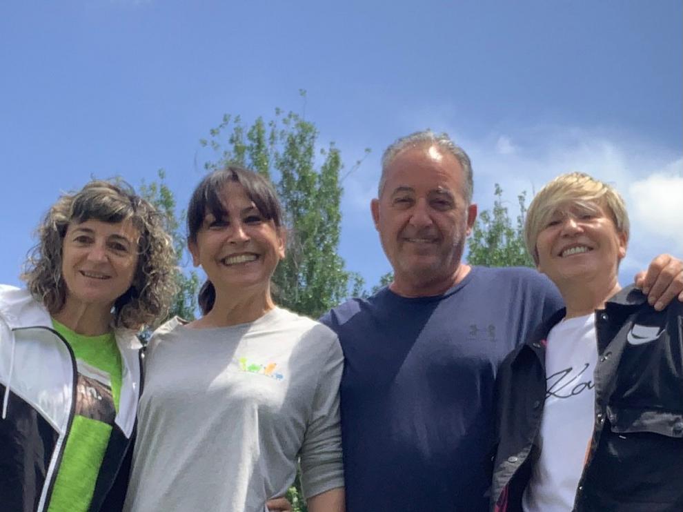 Carmen Larré, Lali Laliena, Eduardo Piedrafita y Mamen Tornil, socios de la cooperativa SCLAFRAA.