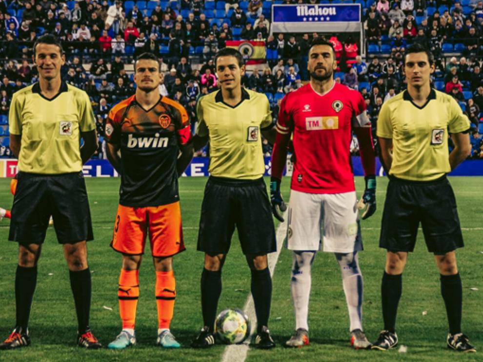 Monter y Ferrando, en un partido de esta temporada en Segunda División B.