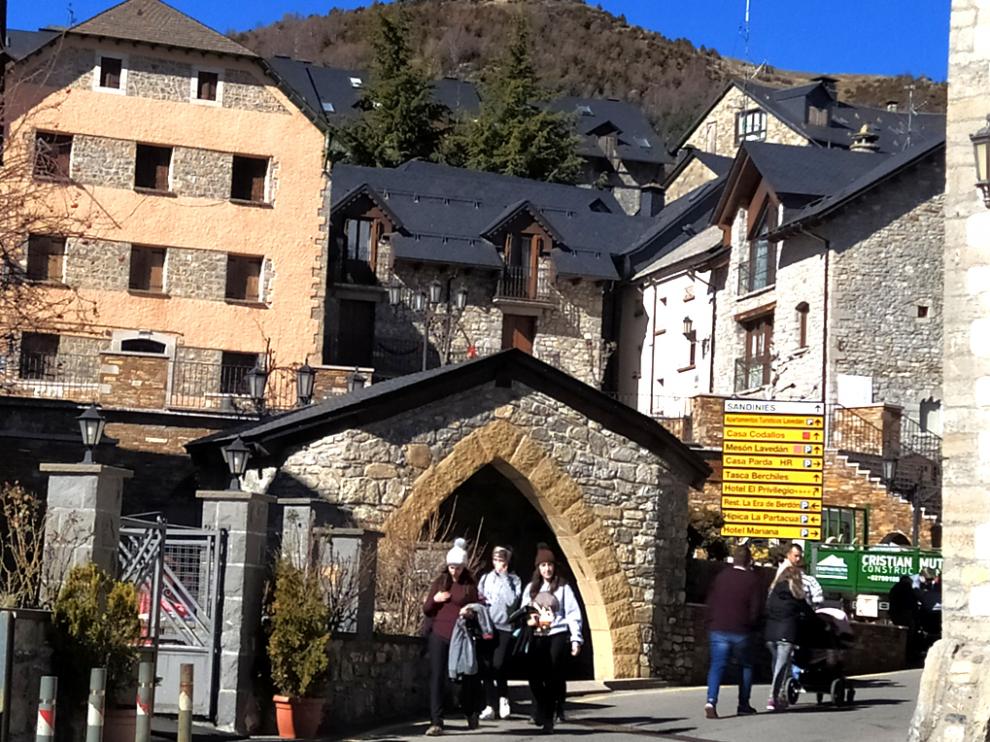 Con este proyecto se quiere conocer la realidad de los negocios de turismo oscenses