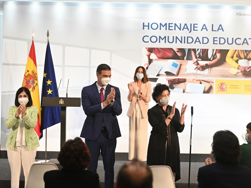 El Gobierno reconoce el esfuerzo realizado por alumnos, docentes y familias para mantener la escuela abierta.