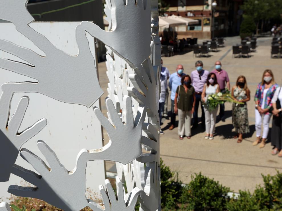 Homenaje a las Víctimas del Terrorismo de ayer en la plaza de San Antonio de Huesca