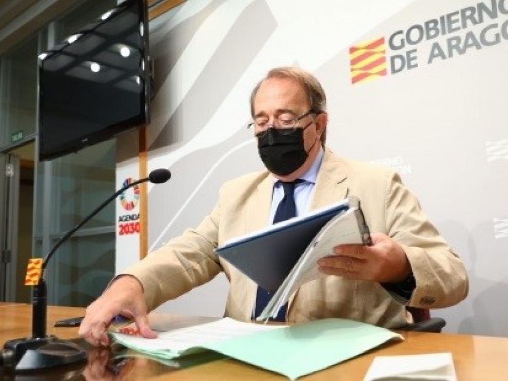 Carlos Pérez Anadón.