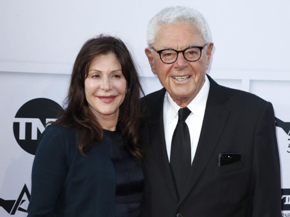 Richard Donner con su esposa Lauren Shuler, con la que participó en la producción de varios proyectos.