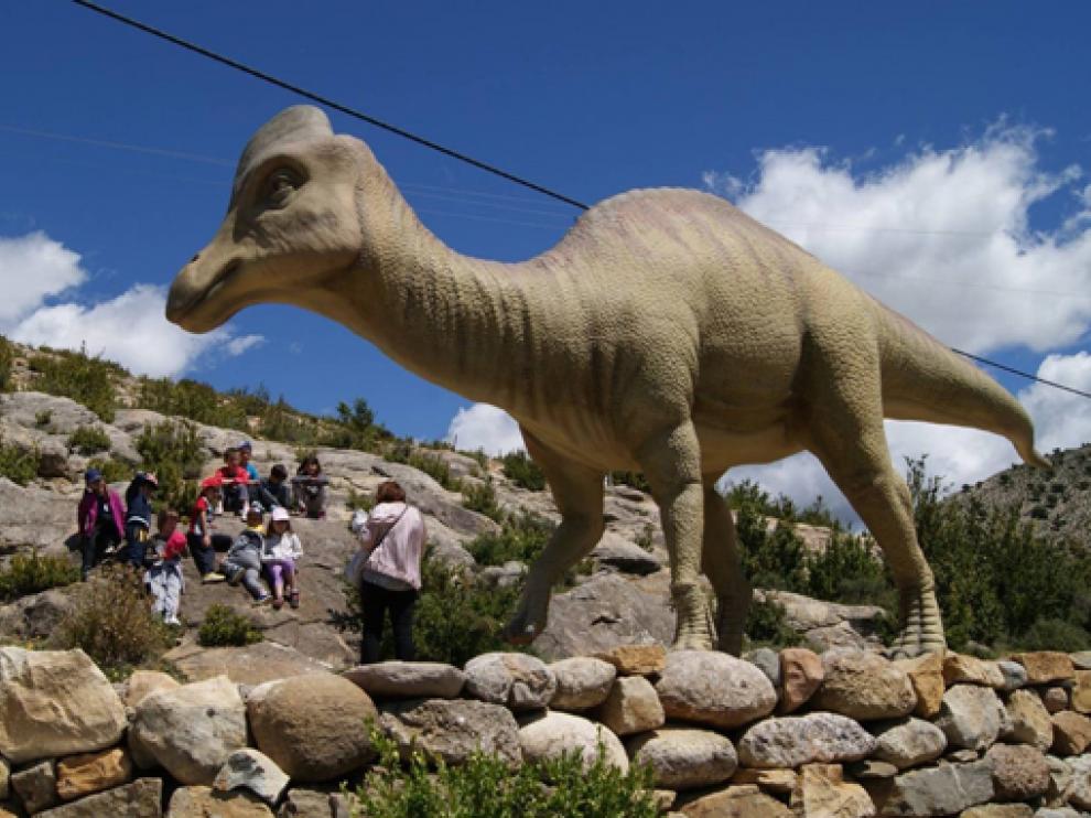 El Museo de los Dinosaurios alberga 500 metros cuadrados de exposición paleontológica.