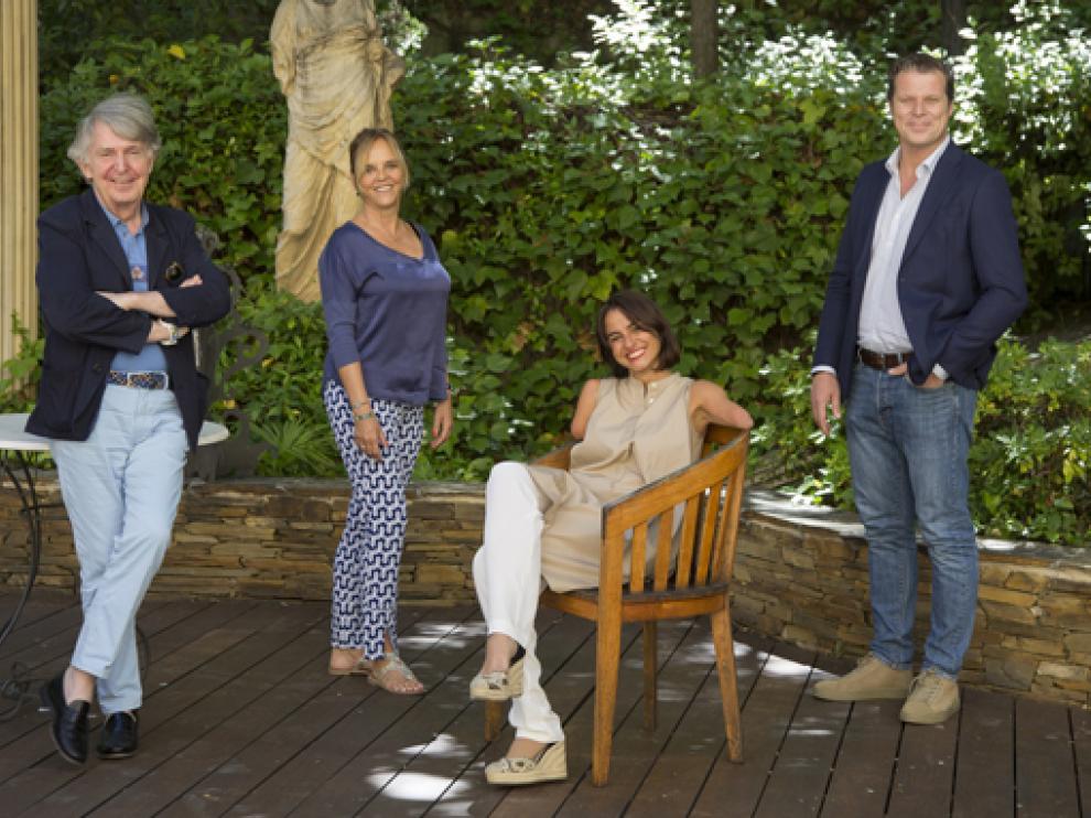 Ricardo Vaca Berdayes, Blanca Vives, Lary León y Jota Abril, miembros del jurado que este jueves falló los premios Iris.